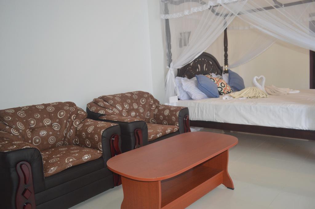 Shanika Beach Inn Tangalle Exterior foto